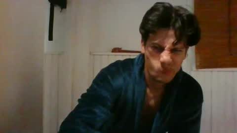 Snapshot of daryof chatting on 12-25-24, 11:20 Daryo Franco online show from 12-25-24, 11:20