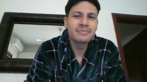 Snapshot of daryof chatting on 06-21-26, 04:42 Daryo Franco online show from 06-21-26, 04:42