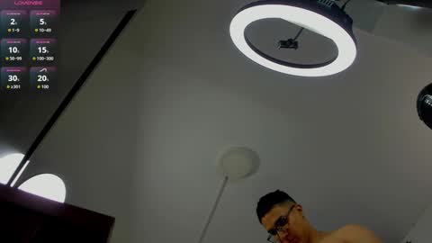 Snapshot of dash_bukoski chatting on 09-09-25, 12:59 Dash online show from 09-09-25, 12:59