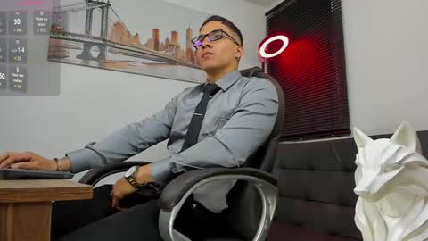 Snapshot of dash_bukoski chatting on 09-14-25, 12:59 Dash online show from 09-14-25, 12:59