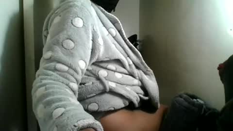 Snapshot of daszler chatting on 02-02-25, 12:46 Daszler online show from 02-02-25, 12:46