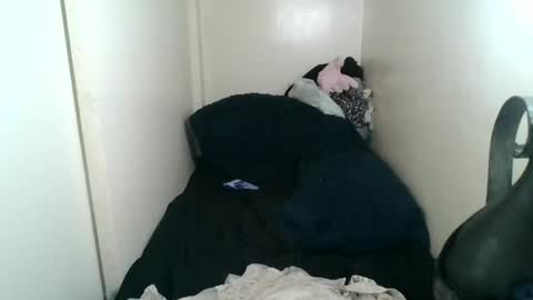 Snapshot of daszler chatting on 02-17-25, 10:14 Daszler online show from 02-17-25, 10:14