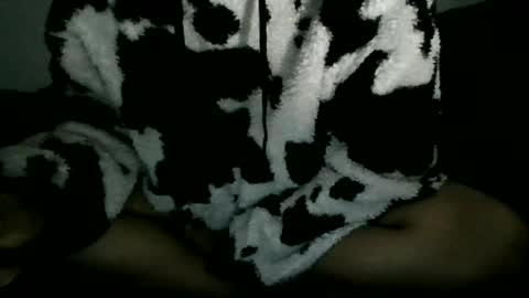 Snapshot of daszler chatting on 03-07-25, 05:08 Daszler online show from 03-07-25, 05:08
