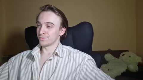 Snapshot of datalian chatting on 12-22-25, 03:09 datalian online show from 12-22-25, 03:09