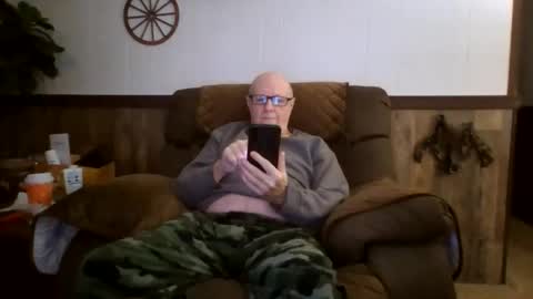 Snapshot of dave571960 chatting on 01-13-26, 11:48 dave571960 online show from 01-13-26, 11:48