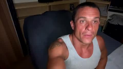 Snapshot of dave875126 chatting on 08-02-26, 11:14 dave875126 online show from 08-02-26, 11:14