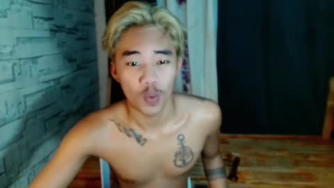 dave_boyyy online show from 05-12-26, 06:32