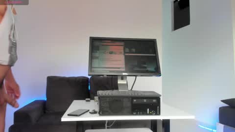 dave_hs online show from 02-22-25, 09:15