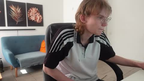 DAVE REDMOND online show from 04-15-26, 01:51