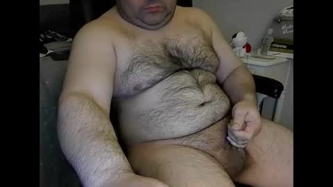 Snapshot of daveishorny1988 chatting on 11-01-25, 01:40 daveishorny1988 online show from 11-01-25, 01:40