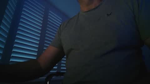 davesu12345 online show from 02-09-26, 07:23