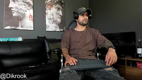 Daves online show from 12-04-24, 01:09