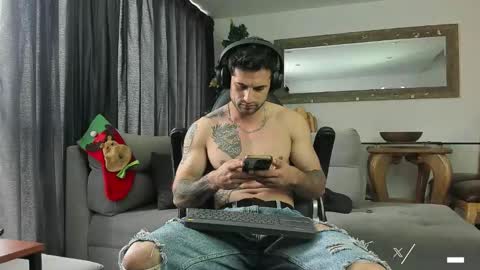 Daves online show from 12-05-25, 02:58