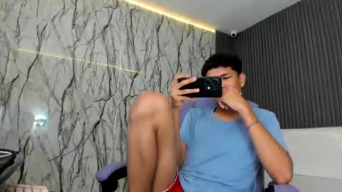 Snapshot of davexxx_ chatting on 06-14-26, 05:09 Dave online show from 06-14-26, 05:09