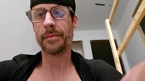 david1982yesyes online show from 05-13-26, 02:53