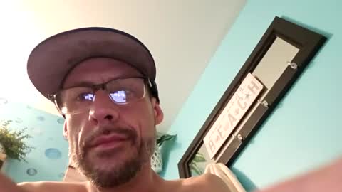 Snapshot of david1982yesyes chatting on 06-13-26, 05:44 david1982yesyes online show from 06-13-26, 05:44