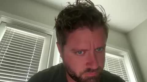 Snapshot of david20884 chatting on 10-19-25, 02:07 david20884 online show from 10-19-25, 02:07