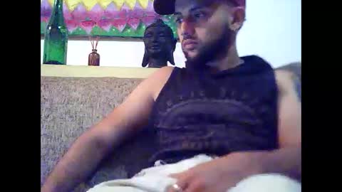 Snapshot of david23vergota chatting on 12-19-25, 03:35 david23vergota online show from 12-19-25, 03:35