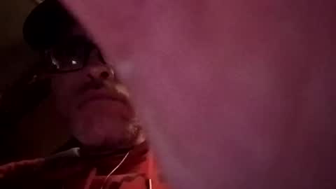 Snapshot of david3031438 chatting on 01-06-26, 01:42 David1438 online show from 01-06-26, 01:42