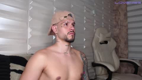 David col11 online show from 11-15-25, 06:22