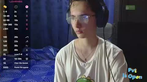 Snapshot of david_colombian chatting on 07-06-26, 02:08 ProgrammerBoy online show from 07-06-26, 02:08