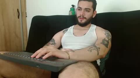 Snapshot of david_franco1 chatting on 10-02-25, 09:55 Twitter davidsanctum online show from 10-02-25, 09:55