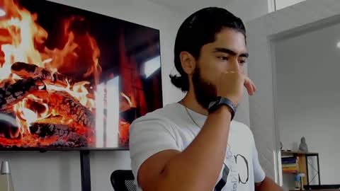 Hey im David that loves to explore and speak their fantasies. Very open talktative and nice. Feel free to chat with me online show from 01-04-25, 04:00