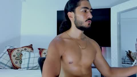Hey im David that loves to explore and speak their fantasies. Very open talktative and nice. Feel free to chat with me online show from 02-03-26, 01:15