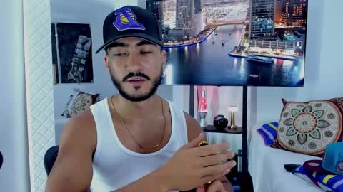 Hey im David that loves to explore and speak their fantasies. Very open talktative and nice. Feel free to chat with me online show from 03-04-26, 01:33