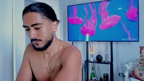 Hey im David that loves to explore and speak their fantasies. Very open talktative and nice. Feel free to chat with me online show from 05-07-26, 12:21