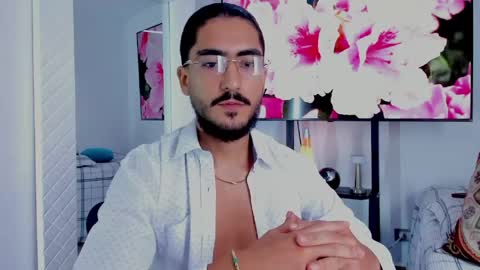 Hey im David that loves to explore and speak their fantasies. Very open talktative and nice. Feel free to chat with me online show from 05-10-26, 12:54