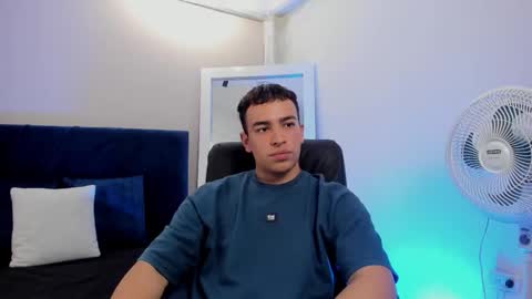 Snapshot of david_rtr chatting on 11-13-25, 07:35 david_rtr online show from 11-13-25, 07:35