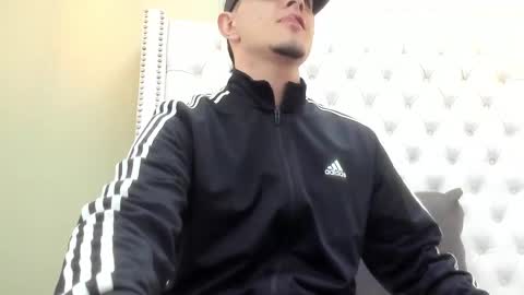 Snapshot of david_victoriaa chatting on 09-18-25, 01:13 david_victoriaa online show from 09-18-25, 01:13