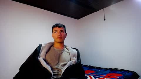 Snapshot of davidkaloc chatting on 12-30-24, 06:20 David online show from 12-30-24, 06:20
