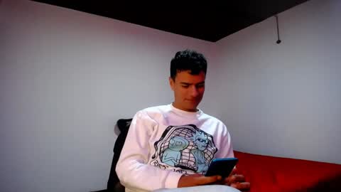 Snapshot of davidkaloc chatting on 01-08-25, 05:16 David online show from 01-08-25, 05:16