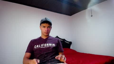 Snapshot of davidkaloc chatting on 01-13-25, 06:27 David online show from 01-13-25, 06:27