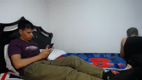 Snapshot of davidkaloc chatting on 09-10-25, 02:22 David online show from 09-10-25, 02:22