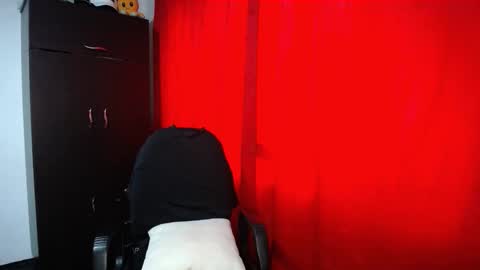 Snapshot of davidkaloc chatting on 10-12-25, 09:58 David online show from 10-12-25, 09:58