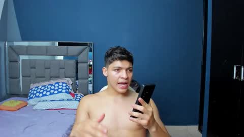 davidro030 online show from 10-10-25, 01:15