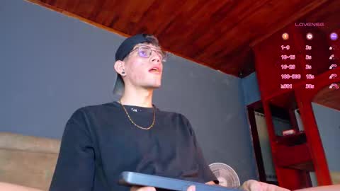 daviid_huge online show from 11-16-25, 01:22