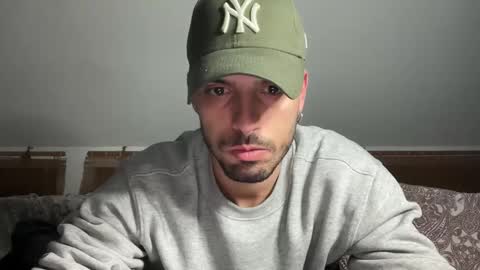 Snapshot of davinci9748 chatting on 02-14-26, 06:15 davinci9748 online show from 02-14-26, 06:15