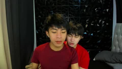 Snapshot of davincihugecock chatting on 03-23-26, 05:28 daniel online show from 03-23-26, 05:28