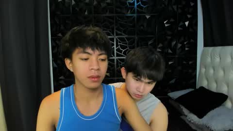 Snapshot of davincihugecock chatting on 03-24-26, 05:18 daniel online show from 03-24-26, 05:18