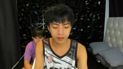 Snapshot of davincihugecock chatting on 03-25-26, 05:30 daniel online show from 03-25-26, 05:30