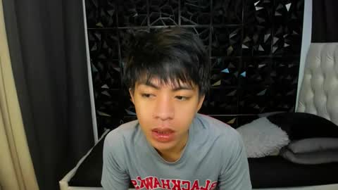 Snapshot of davincihugecock chatting on 03-26-26, 07:08 daniel online show from 03-26-26, 07:08