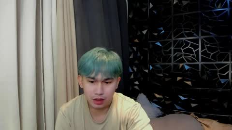 Snapshot of davincihugecock chatting on 04-02-26, 04:37 daniel online show from 04-02-26, 04:37