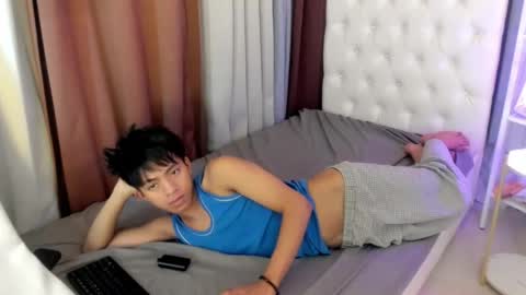 Snapshot of davincihugecock chatting on 04-15-26, 07:58 daniel online show from 04-15-26, 07:58