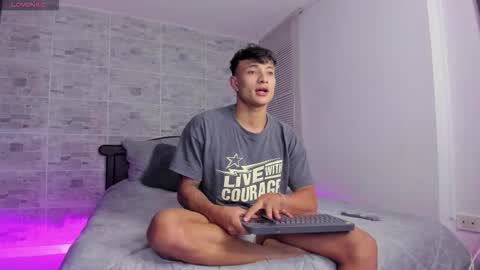 davis online show from 11-03-25, 01:19