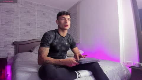 davis online show from 11-19-25, 02:33