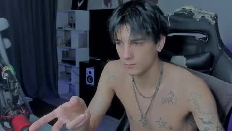 davis online show from 10-12-25, 08:30